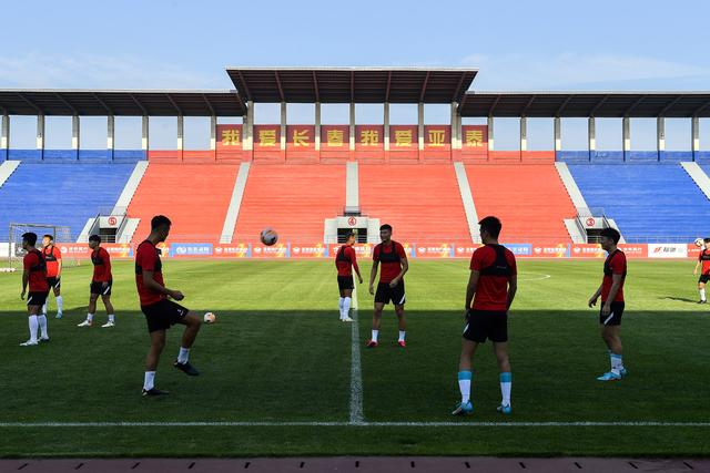 河村勇辉29分文班统治加时 法国男篮险胜日本